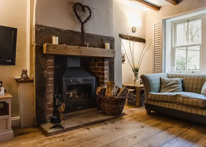 1800 Period Grade 2 Listed Cottage Addingham