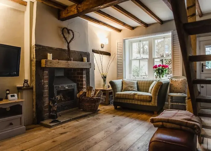 1800 Period Grade 2 Listed Cottage Addingham