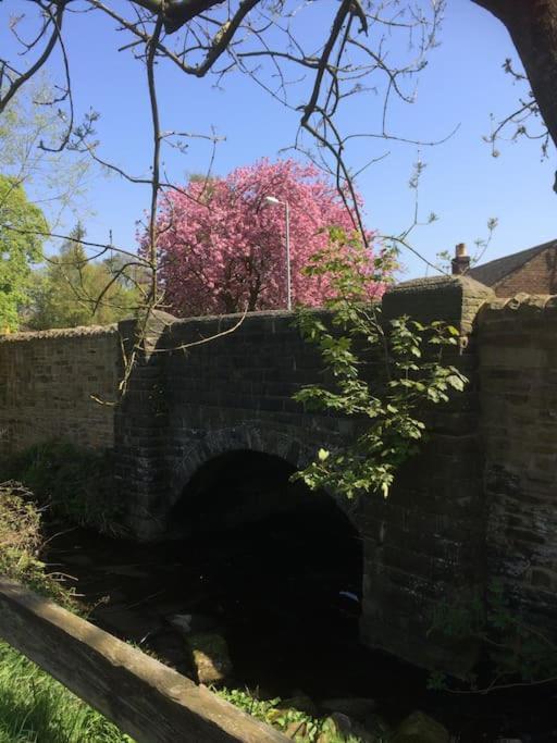 1800 Period Grade 2 Listed Holiday home Addingham