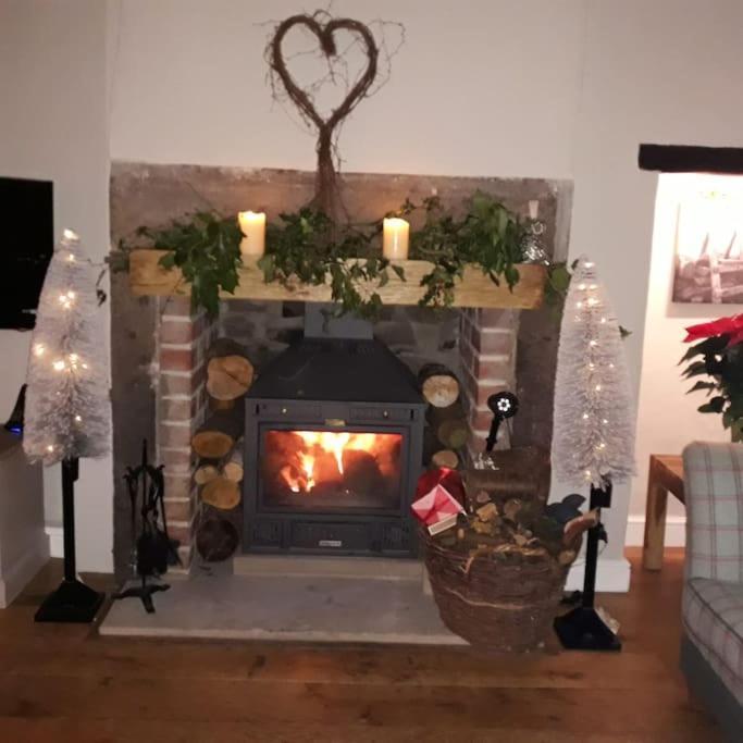 1800 Period Grade 2 Listed * Addingham